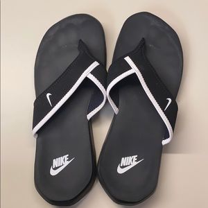 Women’s Black Nike Flip Flops